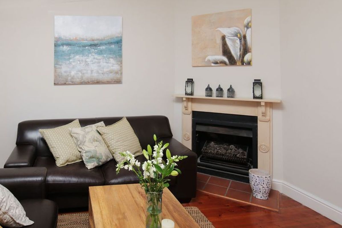 Pool Self Catering Holiday Accommodation With Pool In Claremont Cape Town