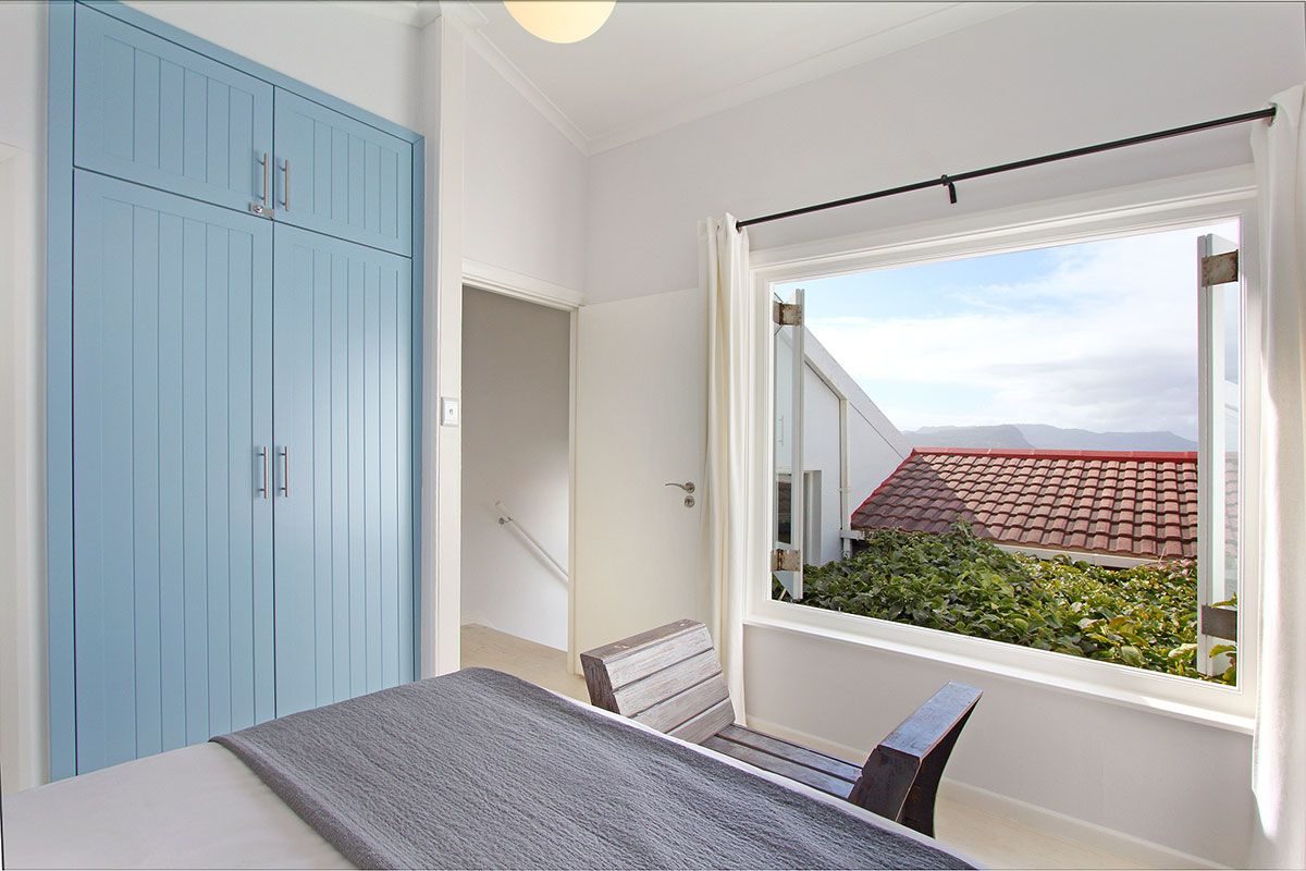 8 Compass Steps Simonstown