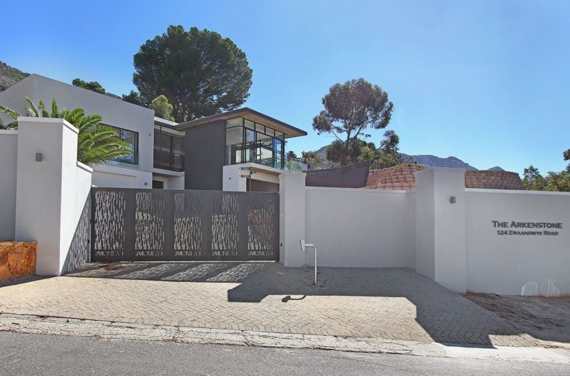Constantia Modern 5 Bedroom Self Catering Villa