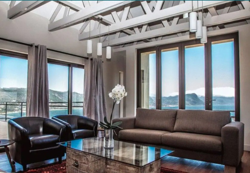 3-bedroom-stylish-HOLIDAY-HOUSES-IN-SIMONSTOWN-CAPE-TOWN